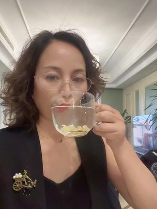 姐妹们现在有小瓶装给大家尝鲜啦,都是长白山农民自己种一手货原,原产地发货