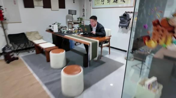 被全网都刷屏的"养龙虾",真的这么神?
先看完这条再动手#龙虾AI #OpenClaw #AI #AI工具 #创业干货