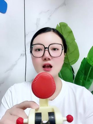 洗澡再也不愁!免打孔花洒支架,包邮到家轻松安装 家里没有安装花洒架?试试这款可移动、能调高度还能包邮到家的!#卫生间好物#浴室好物#吸盘花洒架#卫浴#邪修版家居清洁也太省心了