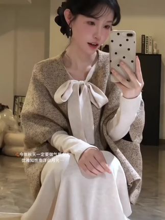 #张予曦毕雯珺真拍了红裙抱 #深情眼 #张予曦 #毕雯珺