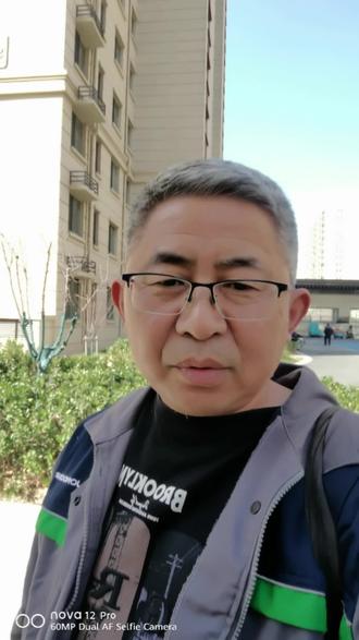 1️⃣ 进水口:高度控制在15-20cm(完成面),离马桶排污中心20cm左右,角阀以后才能自由开关!
2️⃣ 插座:高度30-40cm,必须装在远离淋浴那一边,记得装防溅盒!生命安全第一!
3️⃣ 坑距:贴完砖再量!贴完砖再量!贴完砖再量!305还是400,买错就等着退换货吧!
关注我,装修不留遗憾!👇
#专业水电 #家装装修 #装修经验分享 #马桶安装细节 #避坑指南