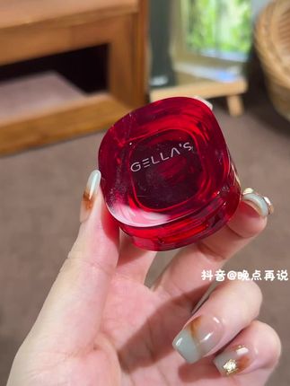 谁能拒绝血浆红!显白不挑皮啊#口红试色 #显白口红