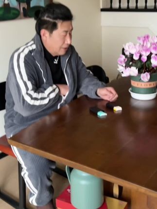 这装备带出门去,太有面儿了 #礼物#男人的玩具#烟盒打火机二合一