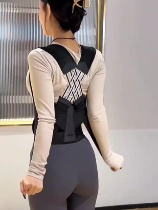 #热门话题🔥 不要和妈妈顶嘴,没有妈妈哪来的家 #妈妈的世界很小里面装满了你 #家庭教育 #正确引导教育孩子陪伴孩子