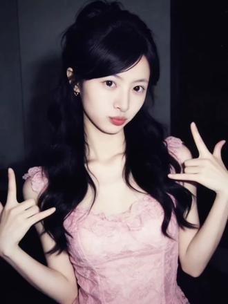 你年少,我飘渺!我爱的静悄悄ai指令和教程来啦!#豆包ai #豆包出大片有两把刷子#静悄悄#肉麻的调调 豆包生图指令 静悄悄拍照指令 ai生图指令 肉麻的调调拍照 ai生图指令 我年少你飘渺ai指令