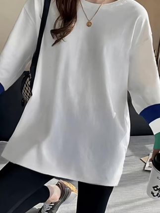 姐妹们,秋冬爆款预警!欧货棉质加绒白色打底衫来啦~宽松遮屁股,长袖保暖。内搭神器,轻松驾驭潮流,一件开启时髦日常 #打底衫 #打底衫女 #加绒T恤 #内搭外穿都好看 #中长款