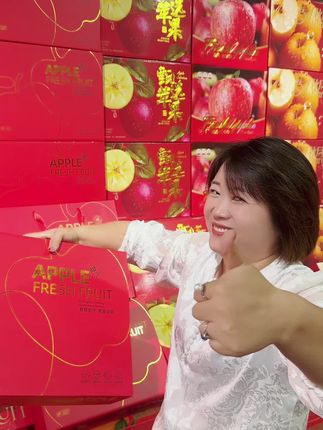 家人们,这款苹果礼盒真的!太有创意了!#苹果礼盒 家人们,这款苹果礼盒真的!太有创意了!#苹果礼盒 #创意苹果礼盒 #高档苹果礼盒 #苹果包装盒 #苹果礼盒包装设计