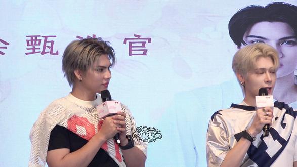 所以桃桃是辣还是甜呢? 福福:我很甜 #fortpeat #福福桃桃 #福桃