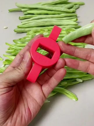 豆角丝儿神器,让厨房时光多了一份诗意。🌱一刀切下,丝滑细腻,烹饪从此变得优雅从容。#厨房必备神器 #它不香吗