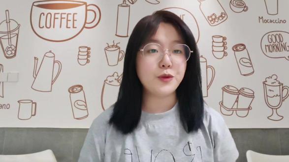 车机终于不拉胯了!比亚迪手车互联太丝滑✨ 最近看到比亚迪上线了手车互联功能,真的有被惊到!支持华为、OPPO、小米、vivo、荣耀、一加、真我、iQOO等全主流国产手机品牌,手机上搜地址,轻轻一划就能同步到车机开始导航;听歌也能自动接续播放**,不间断超顺滑~
还有我觉得特别贴心的隐私模式,能自定义哪些App能在车机上显示,像微信、会议这些就能安心隐藏,避免社死⚠️
比亚迪之前就搞过手机NFC车钥匙、UWB车钥匙,这次更是直接整合了HiCar、荣耀车联、Carlink三大生态,功能全、兼容强,体验感拉满!
感觉这波升级真的有点“全员享受科技红利”的意思,技术该有的样子,就是让每个人都能用得上、用得好~#新能源 #科技改变生活 #汽车知识分享 #懂车更懂你 #比亚迪全品牌上线手车互联功能