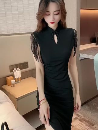 #夏季穿搭 #显高显瘦 #穿搭女装 #气质时尚长裙 #穿出女人味