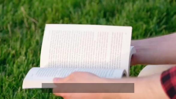 被篡改的千年智慧,一字之差让人触目惊心:
1."穷养儿子富养女":原文是"穷养儿志富养女德"2,"男戴观音女戴佛":原文是"男戴官印女戴福"。
3."人不为己天诛地灭":原文的"为"是"修为"的"为",意思是人如果不修为自己的品德,天地都不容。
4."先成家后立业":原文是"遇良人先成家后立业,遇贵人先立业后成家"。
5."家和万事兴":原文是"父爱则母敬,母敬则子安,子安则家和,家和则万事兴"。
6."量小非君子,无毒不丈夫":原文是"量小非君子,无度不丈夫",意思是没有度量的人算不上是大丈夫。
7."父母在不远游":原文是"父母在不远游,游必有方",意思是父母健在别瞎跑,要去就要说清去向,让父母放心。
8."女子无才便是德":原文是"女子无才辨是德",意思是女子即便没有太多的才华,只要能明辨是非就是美德。
别有用心的人"偷换概念",把古老的智慧拆的七零八落,目的就是以售其奸。
#格言 #语言 #维特根斯坦