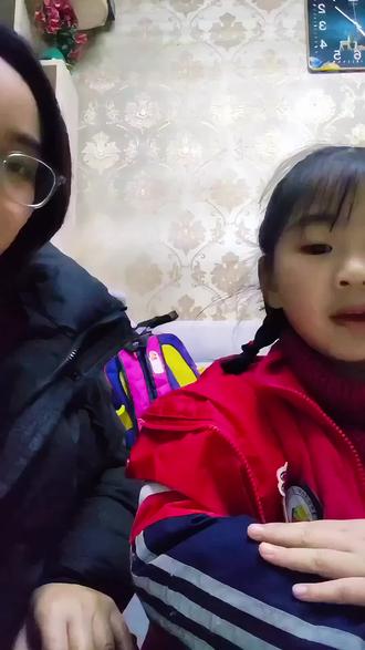 AI带娃练英语,发音纠音+趣味闯关,娃主动学,老母亲终于解放啦~
#豆包爱学app #豆包老师 #学习好帮手 #免费AI学习工具 #亲子学习日常