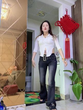 结束一关系最好的方式、不是哭闹 和纠缠, 也不是争吵和追问,而是心照不宣 是自然消减,是默不作声还是#自然