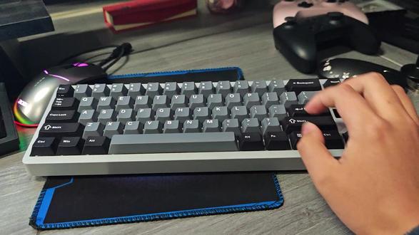 小米键盘连接linux电脑之后就变成何晨光了 这该怎么设置啊 #小米 #键盘 #何晨光