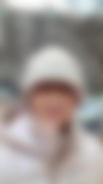 我要感谢坚强的自己!在生活道路上无论遇到什么风雨坎坷!摔倒了自己爬起来!迷失了,自己会找方向!自己咬着牙也坚持过来了!风雨过后必见彩虹!