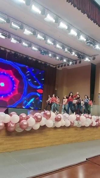 老师跳的太精彩了 #校园文艺汇演