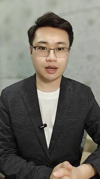 “天才少女”叶诗文撕掉标签学会和解 最近,叶诗文在新世相访谈中,讲述了她在“天才少女”的光环之后,与身体和精神困境抗争的故事。努力很重要,坚持也没错,但不必事事为难自己,不必永远紧绷。 (视频来源 @新世相 )#叶诗文#世界冠军 #游泳 #和解 #人生感悟 #传递正能量
