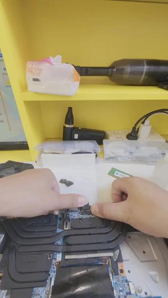 笔记本散热模组拆不动如何处理! 机械革命旷世16pro!第一次拆除散热模组,被液金防护胶黏住,拆开费大劲了!#笔记本清灰更换硅脂 #液金偏移 #机械革命旷世16pro #维修小技巧 #维修日常