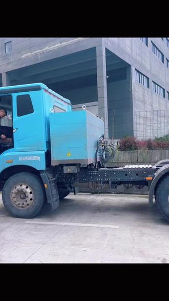 三一江山平顶462交车中