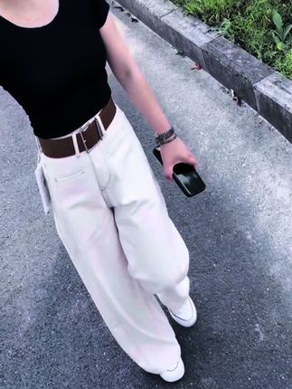 “后来才知道 有人对你好 和有人只对你好完全是两码事”#阔腿裤 #早秋穿搭 #不挑年龄不挑身材 #修饰腿型 #今日穿搭look
