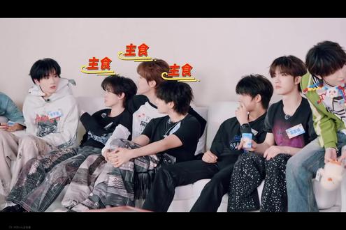 所有人拿起智能机品味这一段!!!#王橹杰穆祉丞 #橹穆 #杰丞 #豚馒 #271199