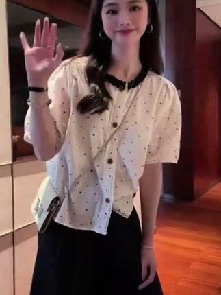我天一眼心动的韩系少女感穿搭!上身真的太美了!#韩系穿搭 #ootd穿搭 #今天穿什么 #轻松get夏日淡人穿搭 #夏日轻氧感穿搭给视觉降降温