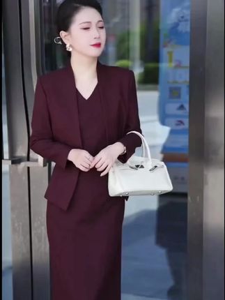西装职业女裙套装职场轻熟风无袖连衣裙两件套喜婆婆喜妈妈婚宴装 #大码女装 #西装套装 #显瘦穿搭 #高级感穿搭 #谁穿谁好看