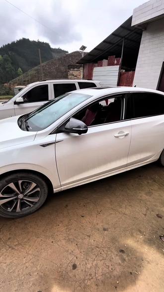 长安逸动锁车的时候,发现车窗锁不了,如果没有注意,下雨的时候雨水就会进入车内,只需要把这个功能打开,锁车的时候车窗就会自动闭锁 #每天一个用车知识 #长安逸动plus #正能量