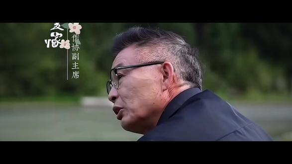 智者不入爱河,愚者重蹈覆辙#情绪短片 #inmyfeelings #青年创作者成长计划 #抖音摄影美学大赏