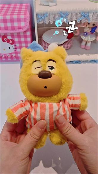 熊出没🐾天冷了,熊大熊二也要穿新衣啦~
#大人也要玩玩具 #盲盒开箱 #熊出没 #毛绒挂件盲盒 #新年盲盒安利计划