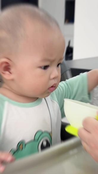 辅食期便秘别硬熬 我家靠这瓶理顺了肠道 #BIOAMICUS百适滴噗噗小紫瓶 #宝宝益生菌 #辅食期便秘 #婴幼儿肠道护理
