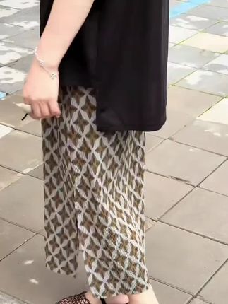 #半身裙 #开叉半身裙 #复古半身裙 #中长款半身裙 #星星半身裙
