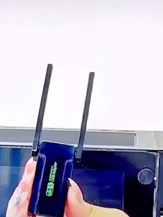 免驱动USB无线网卡,千兆双频外置家用笔记本台式机电脑wifi接丶收\器#电脑知识 #科技改变生活 #高科技产品 #笔记本电脑 #创作灵感@巨量千川