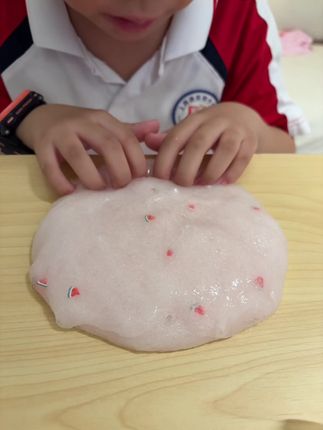 喜欢玩起泡胶的孩子,玩的开心#解压视频 #起泡胶 #儿童 #起泡胶