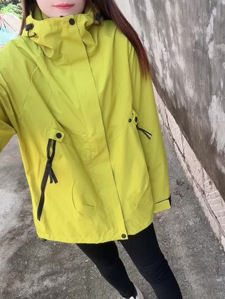 #冲锋衣