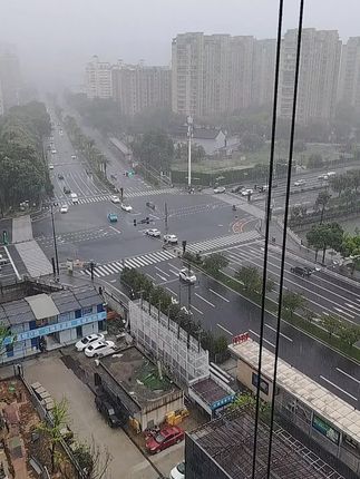#暴雨来袭 @@抛光哥