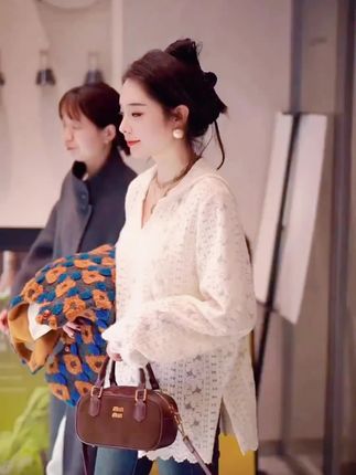 #看过来 #向往的生活9这样 #仙气飘飘 #蕾丝打底衫 #今天穿什么