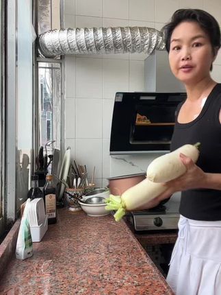 又到做饭时间,今天吃萝卜焖牛肉! #健康美食自己做 #食用盐#好好吃饭好好生活 #无钾减钠盐