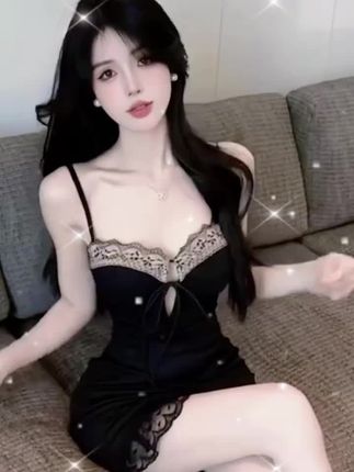 2025年夏季新品黑色蕾丝拼接吊带连衣裙女性感修身显瘦包臀短裙#包臀裙 #连衣裙 #连衣裙穿搭