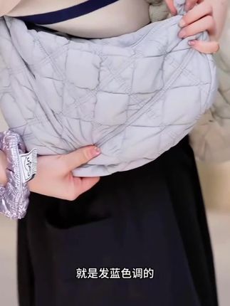 Carlyn COZY M中号韩国饺子马鞍包手提包单肩斜挎包 #小众真皮高级感包包 #女包轻奢小众高级感 #包包女款奢侈品 #买包买包 #包包经典款