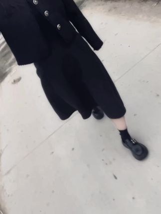 女人一定要健康,一定要好好打扮,一定要靠自己的双手好好赚钱!当你身材好,气质好,又不差钱的时候,你就会恍然大悟,哪有时间患得患失,那又时间猜东猜西,哪有时间揣摩别人,哪有时间留恋过往#穿搭搭配 #漂亮的裙子 #穿衣自由 #套装 #穿着得体是一种生活态度