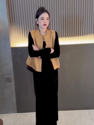 2025秋季新款时尚显瘦气质网红高档套装女高级百搭宽松大码两件套#休闲时尚百搭#时尚潮流穿搭#气质穿搭#显瘦穿搭#休闲百搭