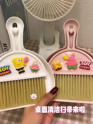 可爱卡通小扫把簸箕套装,清洁超方便 #迷你铲子 #可爱卡通扫把 #家用套装 #可爱扫把套装 #可爱小扫把