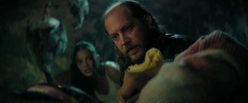 5 个顶尖芭蕾舞者,去比赛的路上遭遇车祸,被困荒野黑旅馆,本以为是临时避难所,没想到竟是专为她们准备的屠宰场!全程高能到窒息,反转看到你头皮发麻!
#索命舞娘 #电影解说 #惊悚片 #2026 #芭蕾