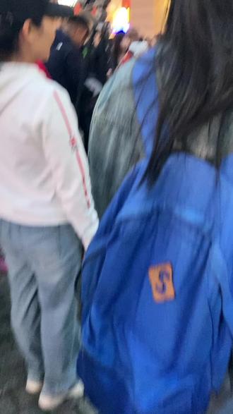 东方小巴黎子 全是人 🇨🇳