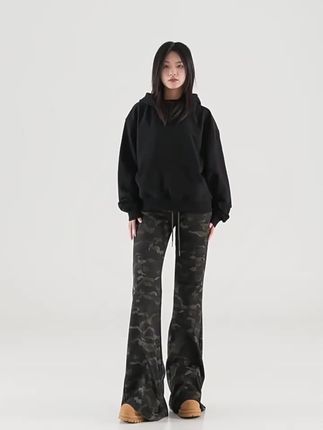 #休闲裤推荐  做旧迷彩抽绳卫裤女美式复古辣妹显瘦磨毛低腰微喇马蹄休闲裤#迷彩裤 #卫裤搭配 #低腰直筒裤 #微喇叭裤