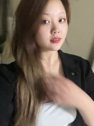 我精神独立 经济独立 如果你不能让我开心 那你的存在没有任何意义#浅跳一下 #女人40