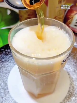 #好喝不贵 喜欢喝劲大的就喝乌苏啤酒,#口感特别好 #不要和任何人计较 #无限回购的宝藏单品