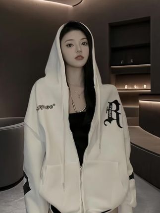 #早秋穿搭 #外套 #休闲减龄穿搭 #这也太好看了 #时髦精的ootd